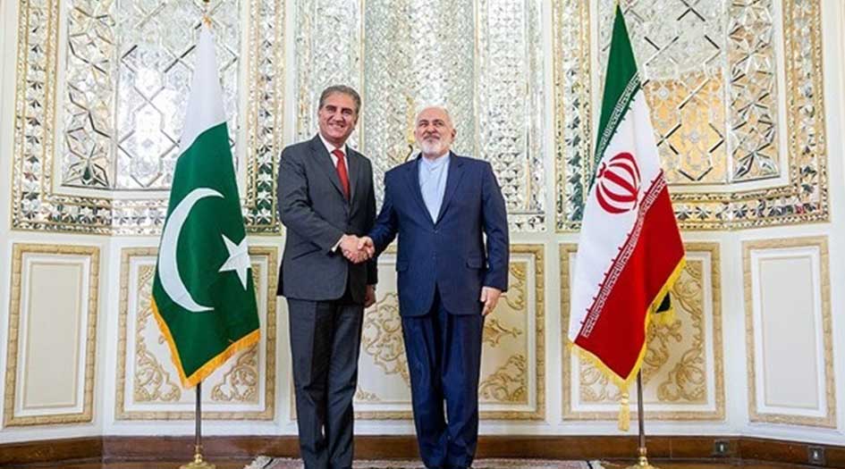 بالصور.. بالصور.. لقاء ظريف ونظيره الباكستاني 