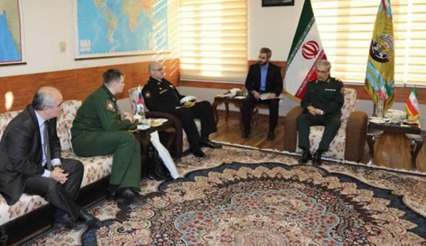 اللواء باقري يدعو لاعتماد رؤية بعيدة الأمد لتطوير التعاون بين ايران وروسيا