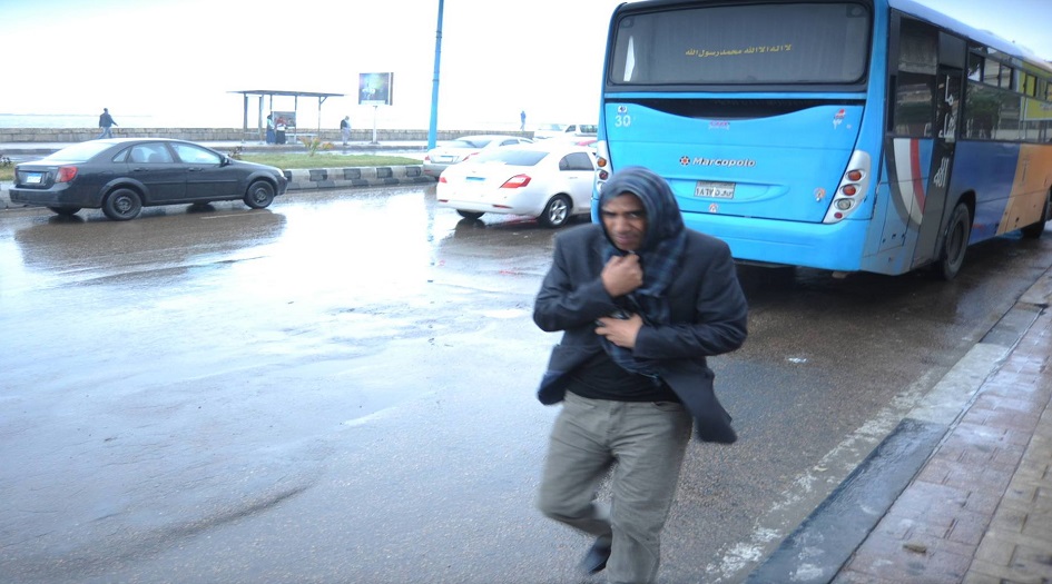 المصريون مقبلون على أمطار غزيرة وانخفاض درجات الحرارة 