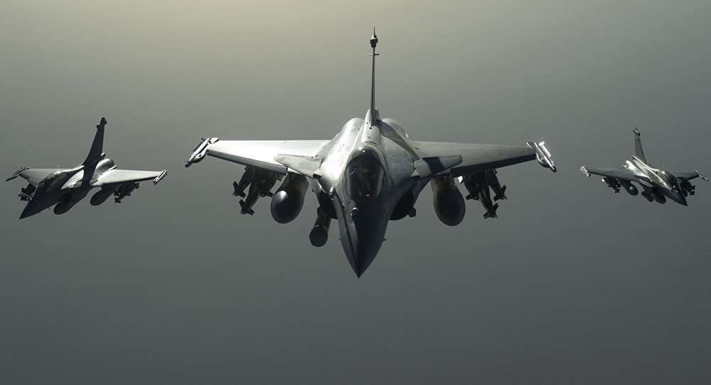 سوريا .. شهداء وجرحى بغارات التحالف الاميركي على ديرالزور