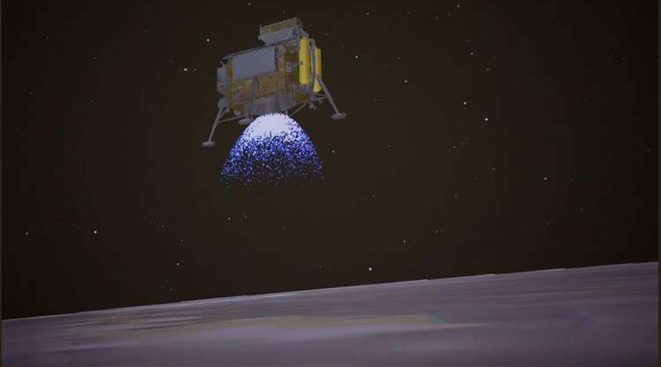 أول صورة لوجه القمر المظلم