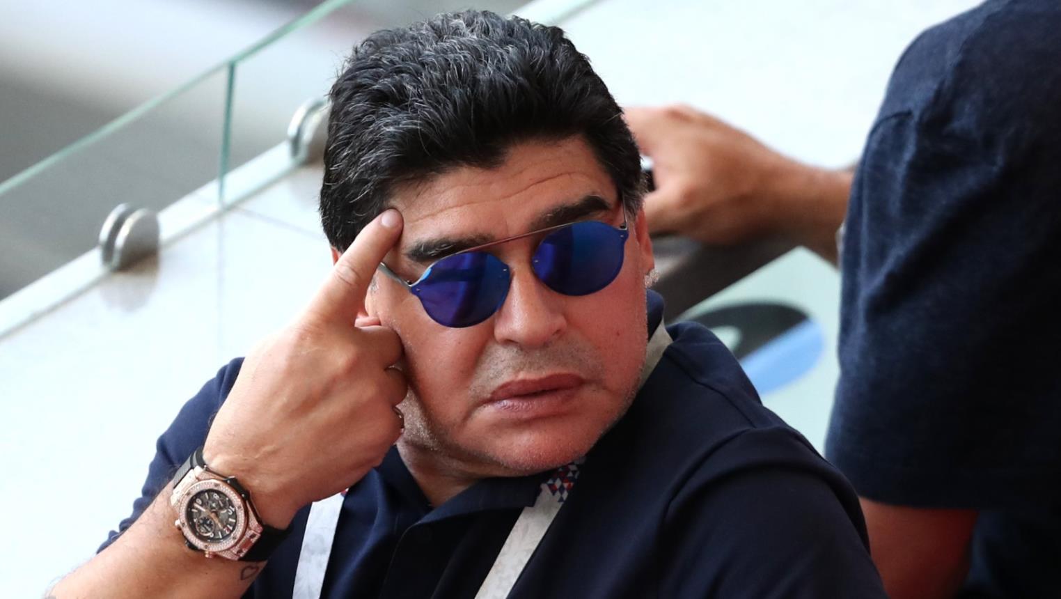 نزيف داخلي وعملية جراحية لمارادونا