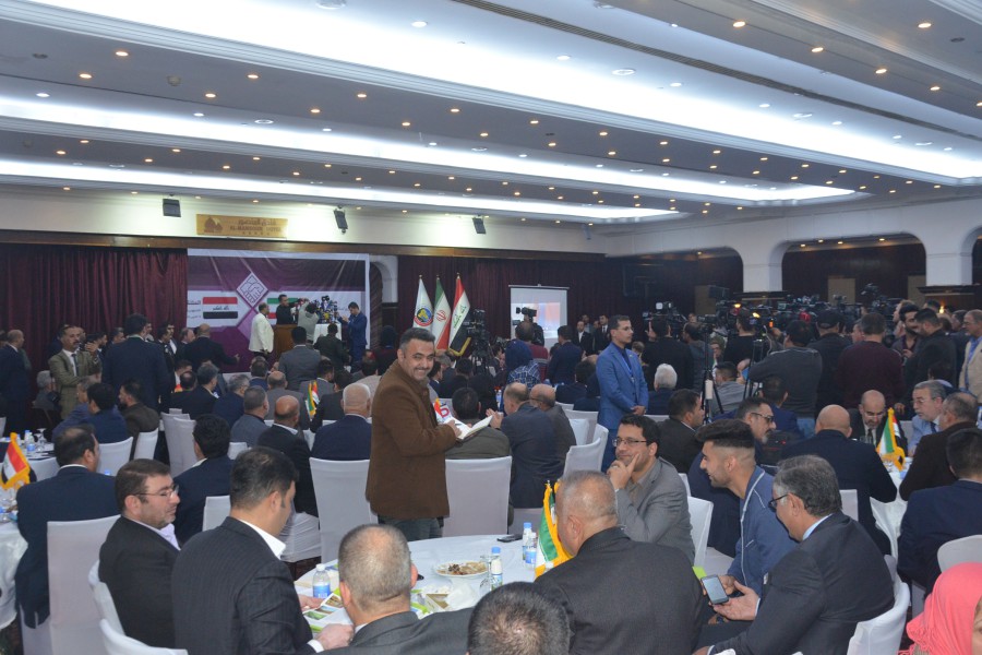 با حضور ظریف؛ همایش بزرگ تجاری ایران و عراق در بغداد آغاز شد