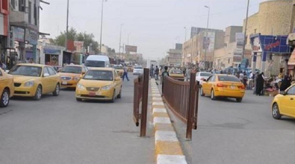 سائق تكسي عراقي يعيد مبلغا كبيرا من المال ومصوغات ذهبية لصاحبته... اليكم القصة الكاملة