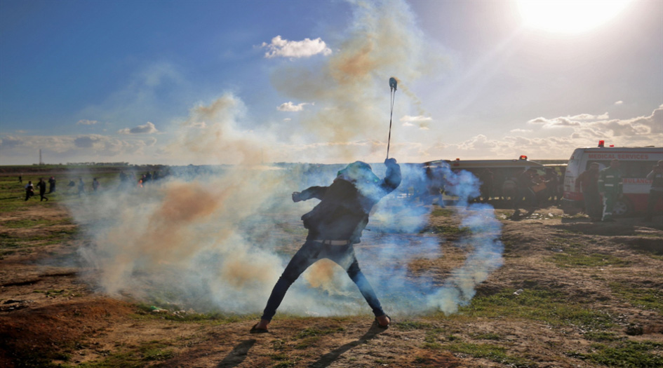 قمع الإحتلال يصيب 100 أسير بالرصاص المطاطي