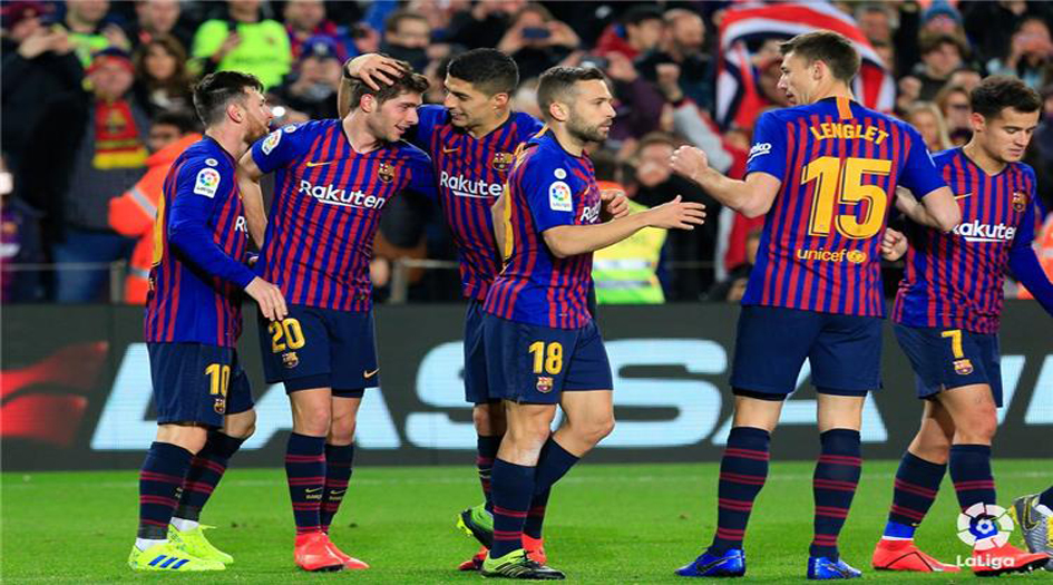 برشلونة يهز شباك إشبيلية (6-1)