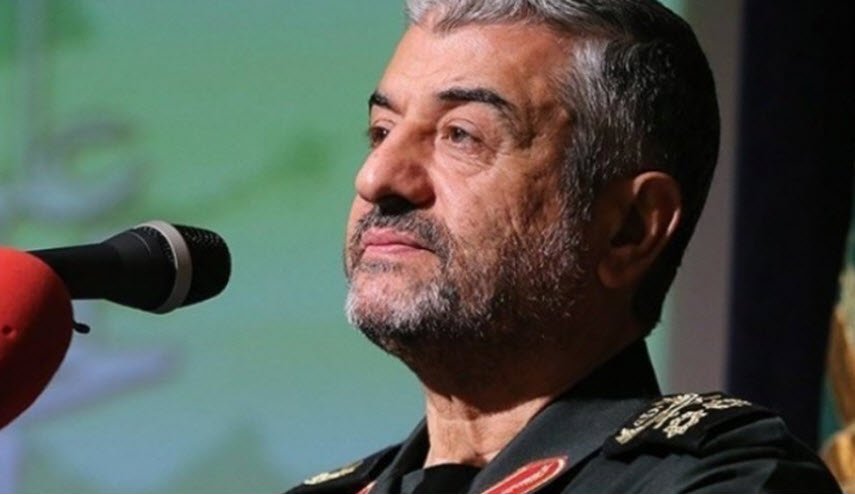 قائد الحرس الثوري: نصر الثورة المؤزر استقطب قلوب الشباب