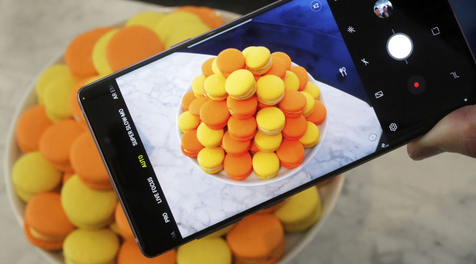 بعد هذه الميزة.. هل تستسلم هواتف "آيفون" لـ"سامسونغ غلاكسي