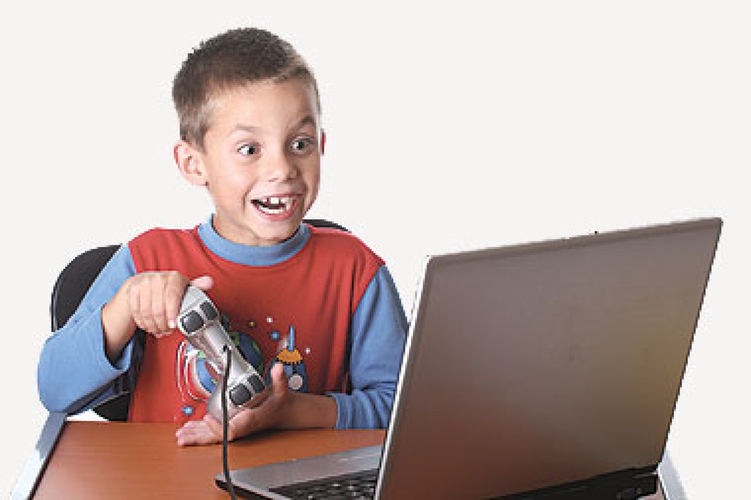 تحذير من مخاطر "الشاشات" على الأطفال 