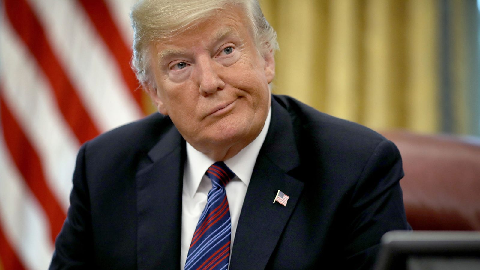 ماذا يفعل ترامب داخل البيت الابيض "تسريب فضيحة جديدة"