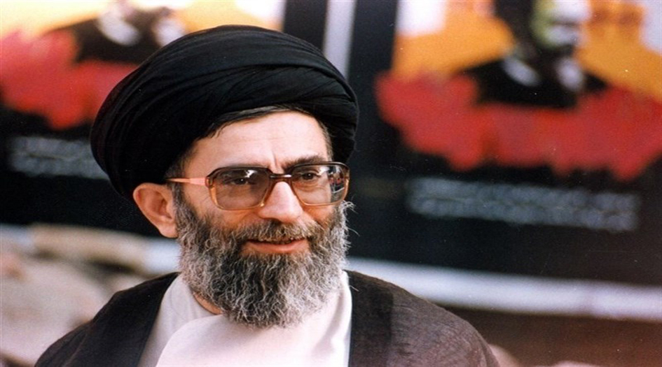 إزاحة الستار عن كتاب مذكرات "فترة السجن والمنفى" للإمام الخامنئي