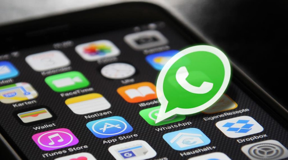 "واتسآب" تحظر 2 مليون حساب شهريا!