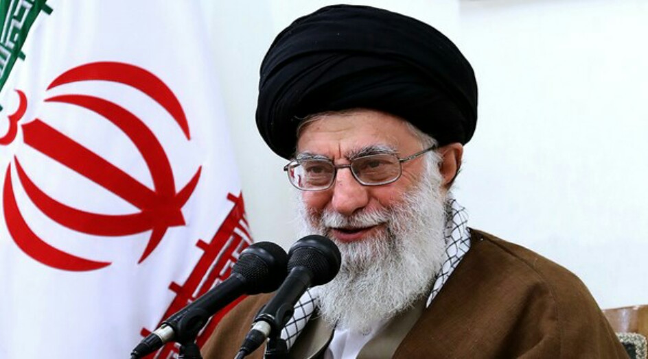 قائد الثورة : النظام الاميركي يجسد الشر والعنف واثارة الازمات والحروب