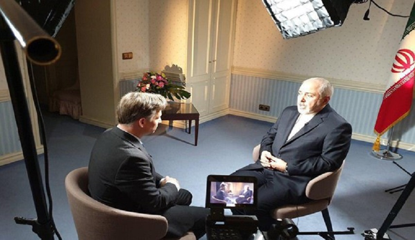 ظريف: العمل العسكري ضد ايران انتحار