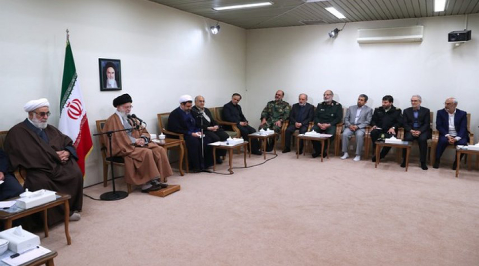 الإمام الخامنئي: الحرب الناعمة تهدف لإحباط الشعب الايراني