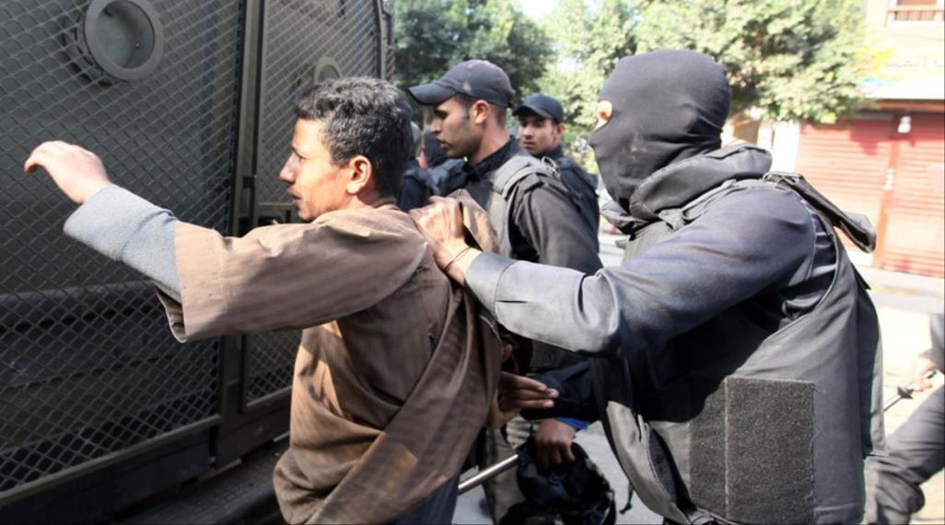 "ارحل يا سيسي" تتسبب في اعتقال 200 متظاهر