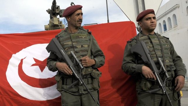 حالت فوق العاده در تونس تمديد شد