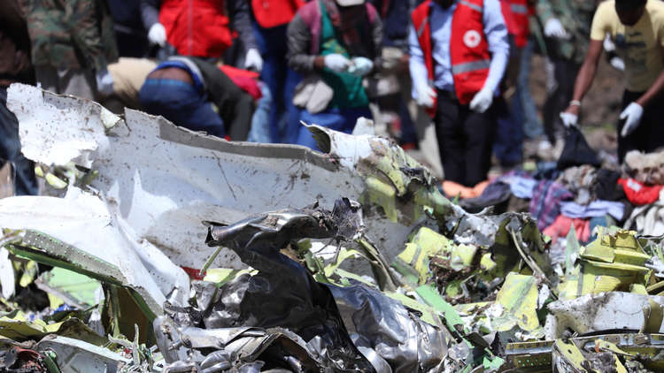 السفارة الاميركية حذرت رعاياها من السفر يوم سقوط الطائرة ومصر تتهم