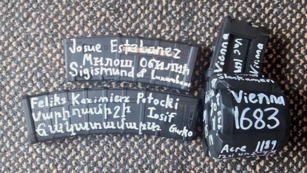 هذا ماكتبه منفذ مجزرة نيوزيلندا على أسلحته؟