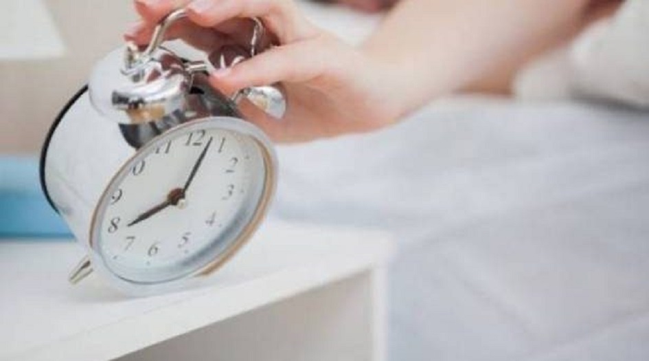هل تعاني صعوبة الاستيقاظ في الصباح؟.. حالة نفسية هذا علاجها