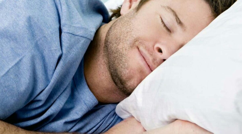 5 أطعمة كلوها وناموا.. ستحرق دهون البطن وأنتم نائمون !