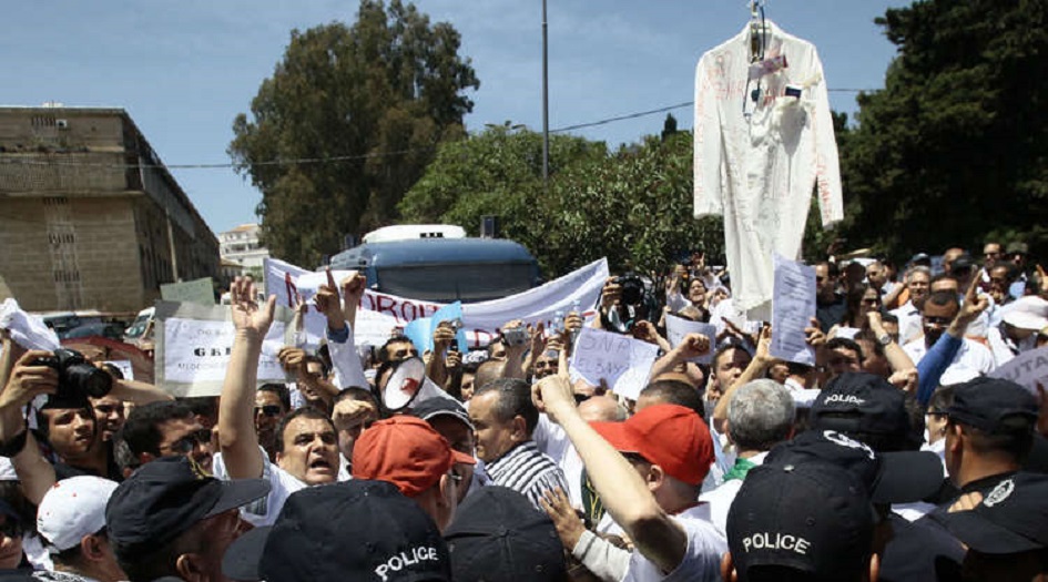 القطاع الصحي الجزائري يعلن إضرابا عاما والسبب .... 