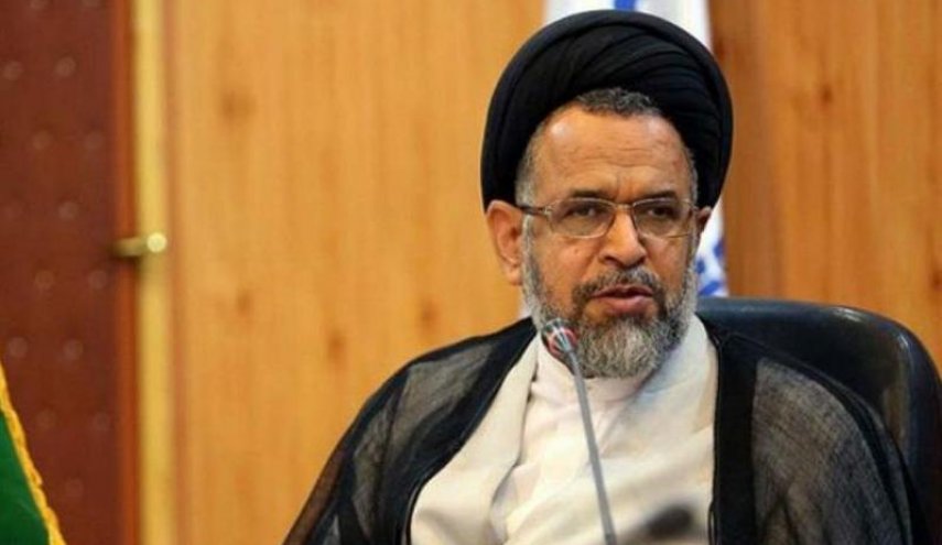 وزير الامن الايراني يزور شيراز لتفقد الاضرار الناجمة عن السيول