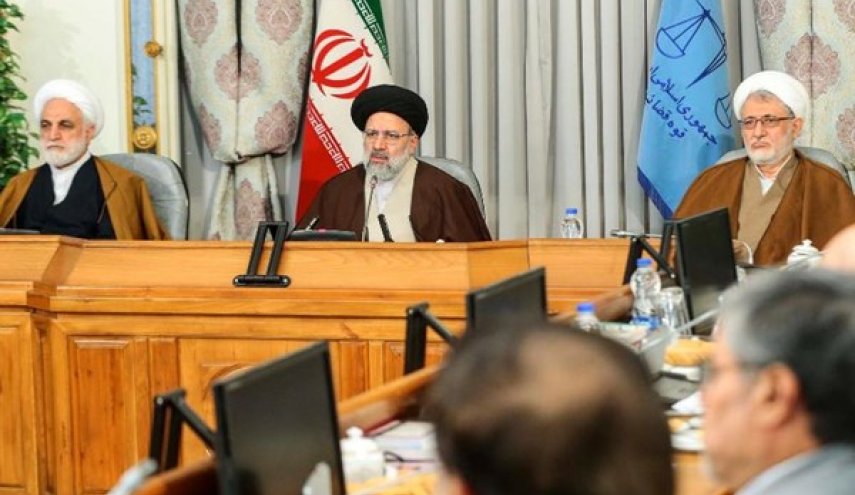 رئيسي يؤكد على تعزيز الاجراءات الرقابية لازدهار الانتاج في البلاد