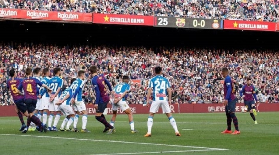 العلم يفسر سبب تمكّن ميسي من الركلات الحرة