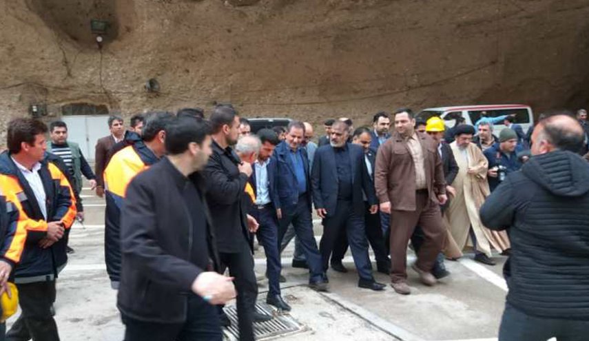 جهانغيري يطلع على سير إسكان المنكوبين بالسيول في الأماكن المؤقتة