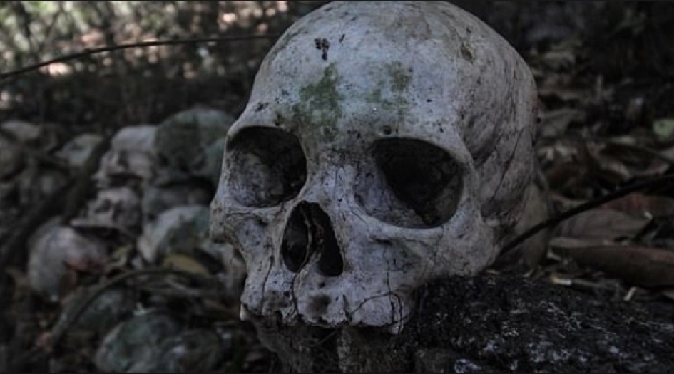 بالصورة...هيكل عظمي نادر لامرأة "أنجبت طفلا" في قبرها!