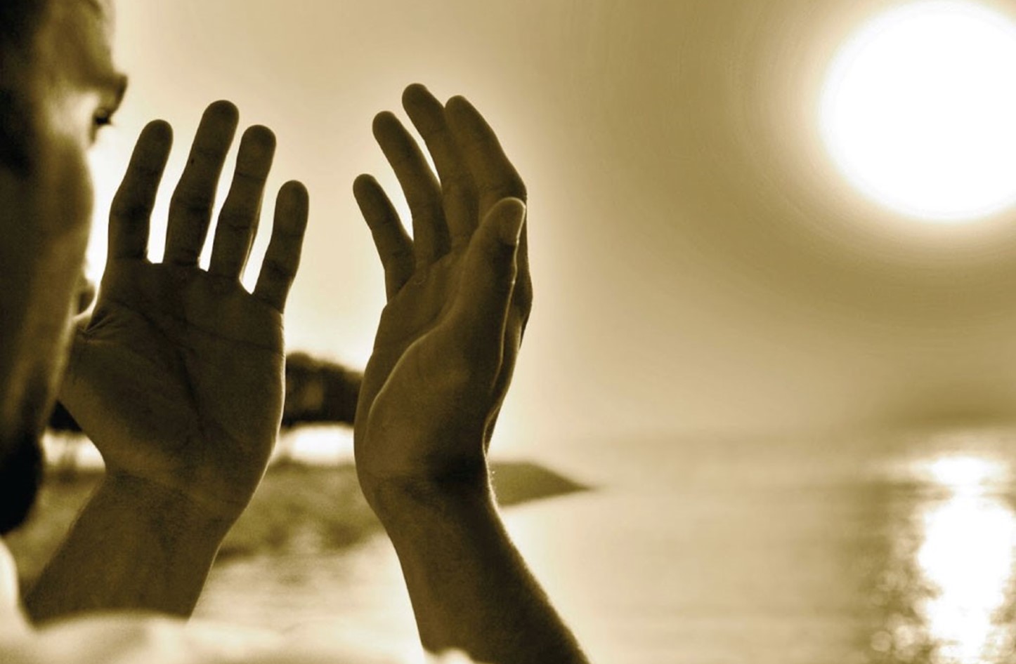 مكتب السيد السيستاني: غداً أول ايام شهر شعبان لعام ١٤٤٠ للهجرة