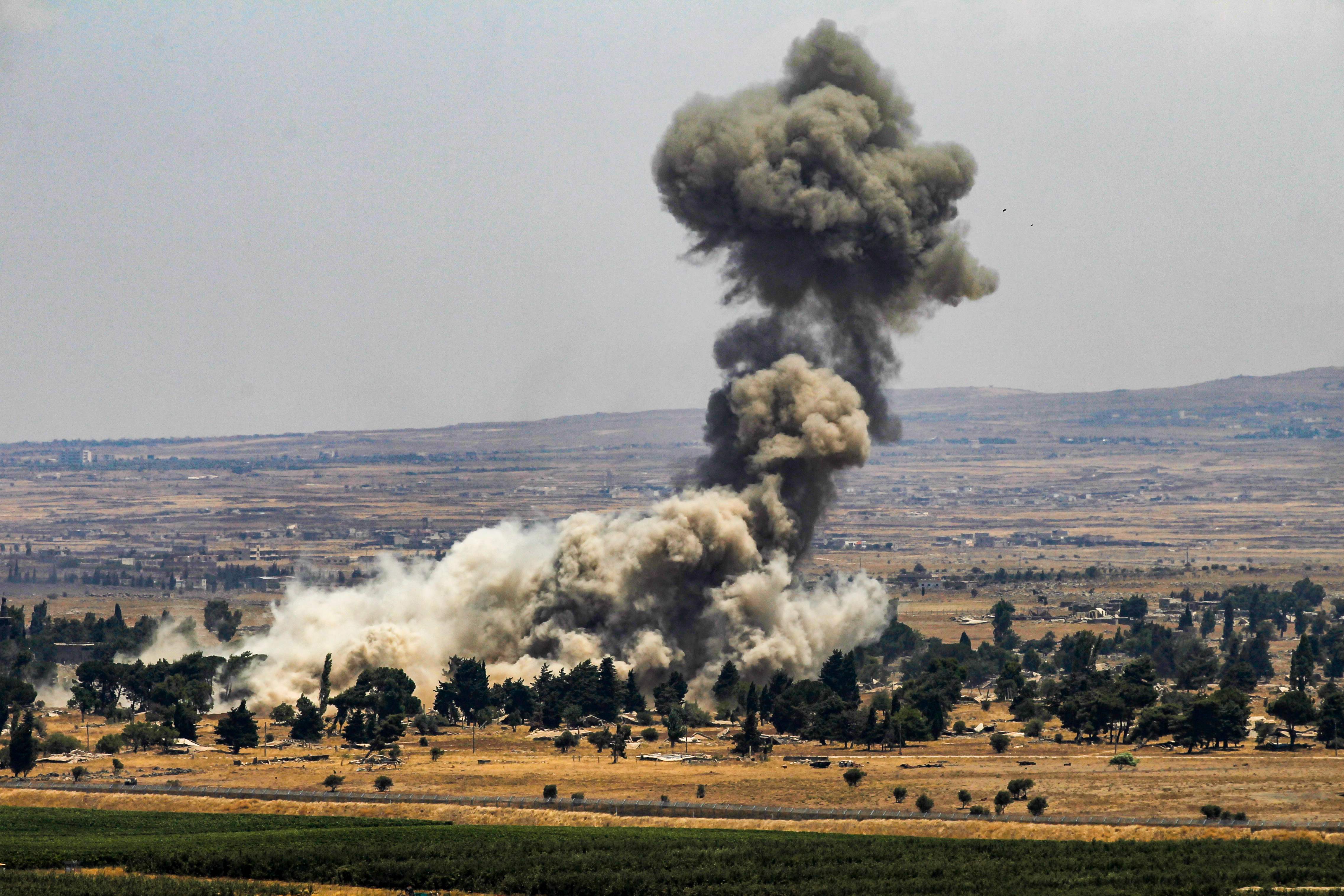 شهداء بغارة إسرائيلية على مصياف غربي سوريا 