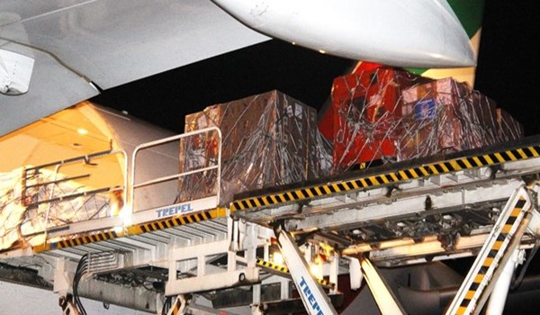 سوريا ترسل مساعدات انسانية للمتضررين بالفيضانات في إيران