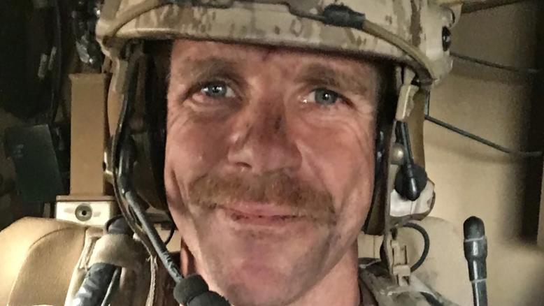 قائد امريكي طعن صبي عراقي وقنص فتاة متهم بجرائم حرب