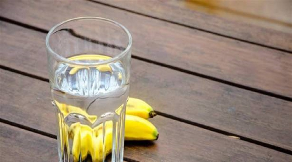 حيلة رائعة.. اخسروا 18 كلغ بالموز والماء الدافئ فقط!