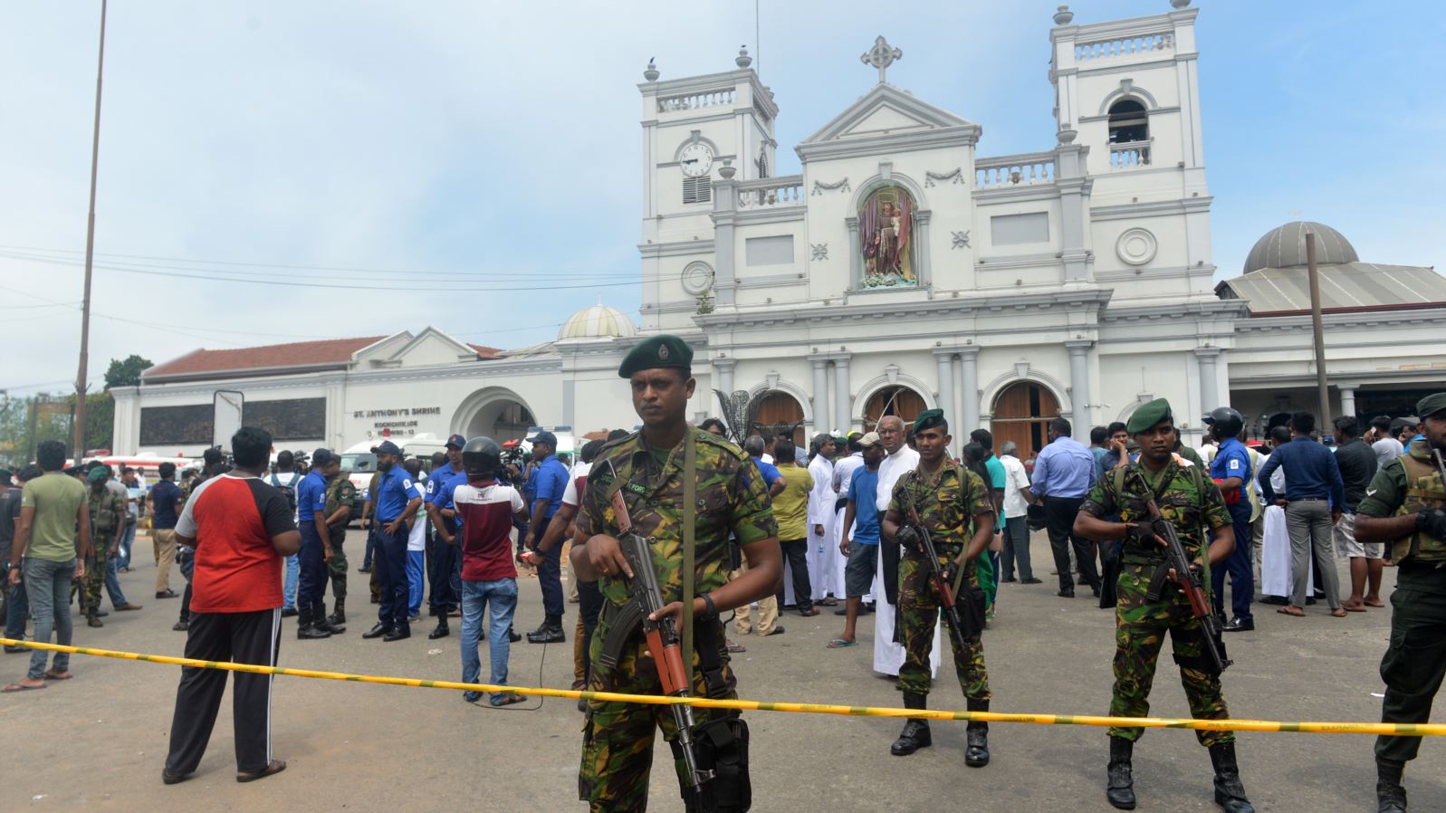 السلطات السريلانكية تحظر النقاب في الأماكن العامة 