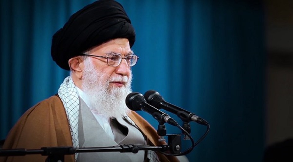 الامام الخامنئي: شبابنا سيشهدون هزيمة اميركا والصهيونية