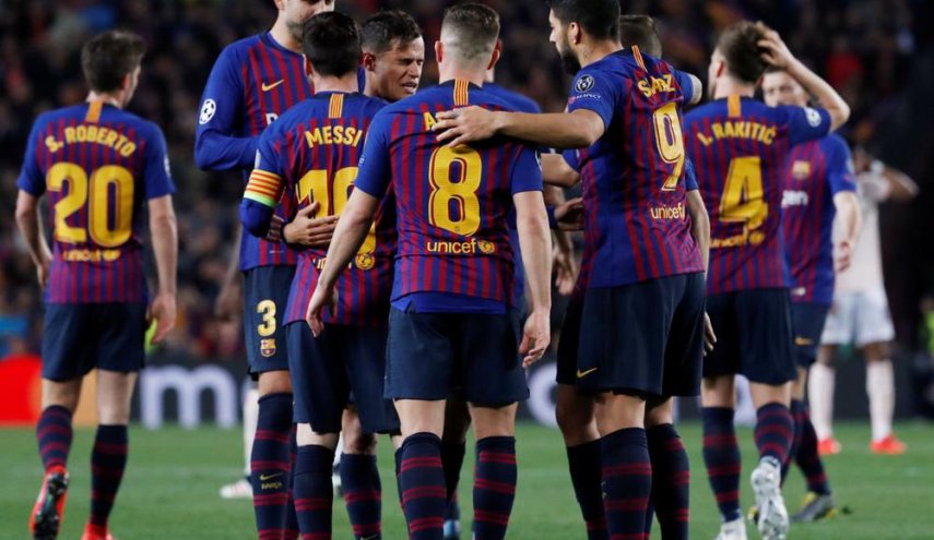 أسطورة برشلونة يعلن اعتزاله.. ويحدد وجهته المقبلة