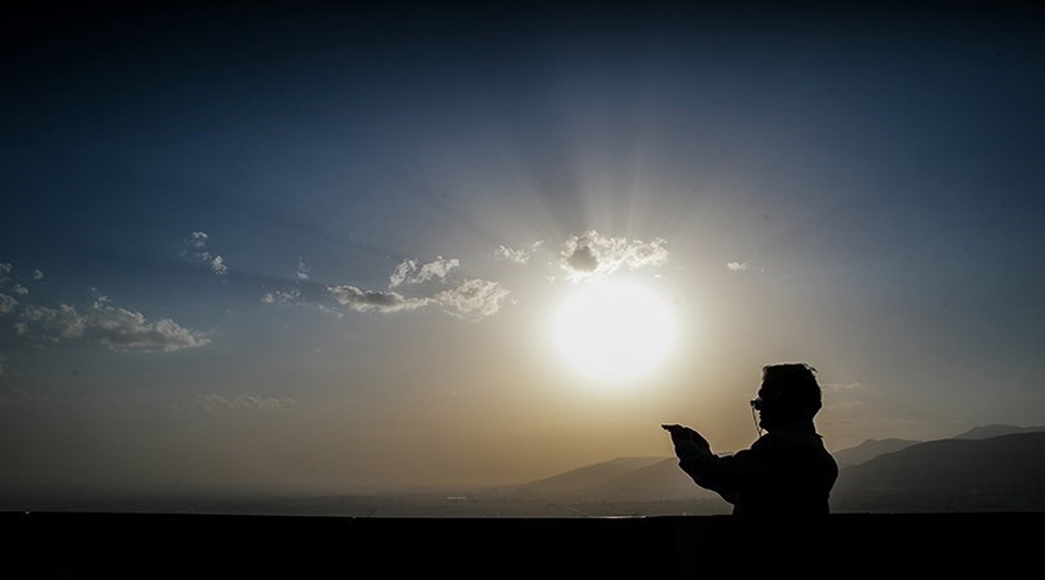 بالصور... تحري هلال رمضان من برج ميلاد
