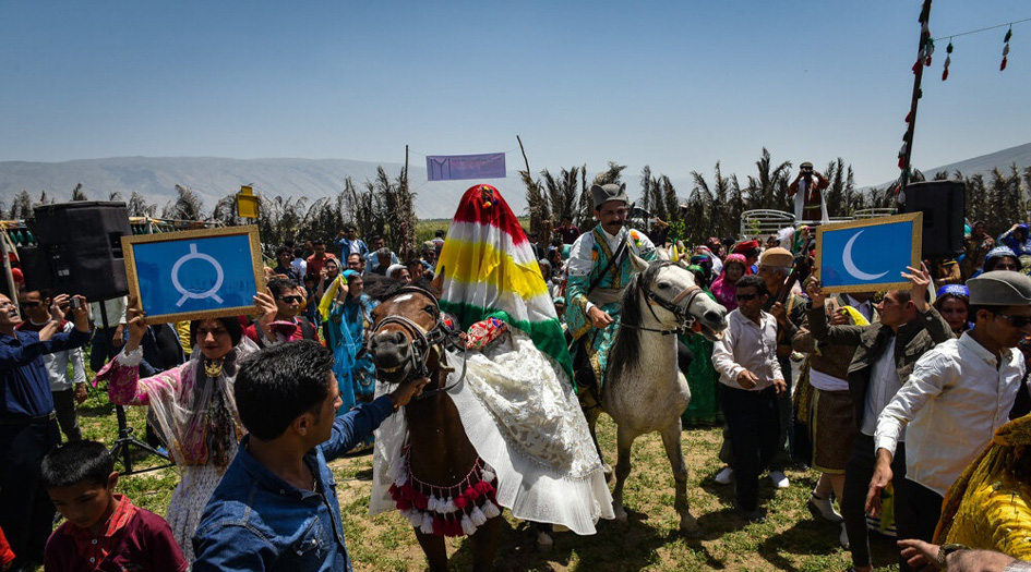 بالصور... حفل زفاف تقليدي في فيروز آباد
