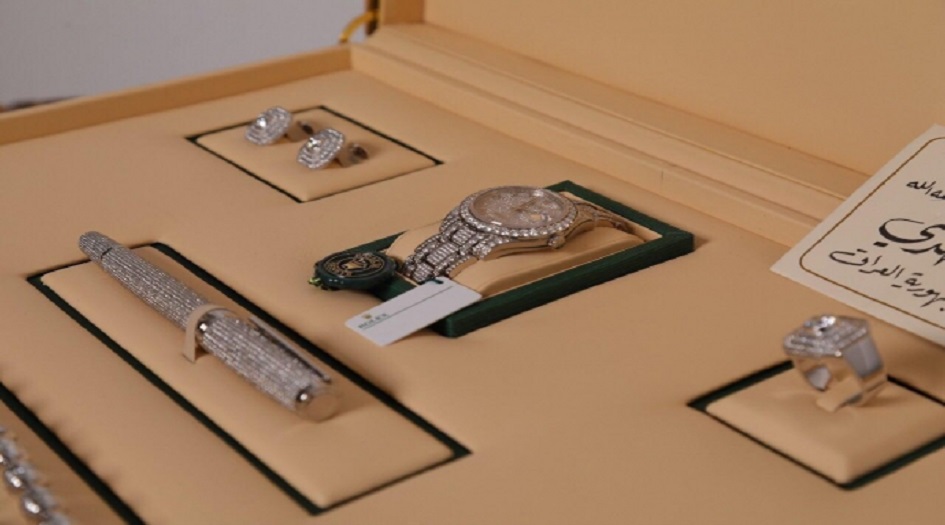 عبد المهدي يعلن مصير الهدايا التي يتلقاها من المسؤولين الأجانب