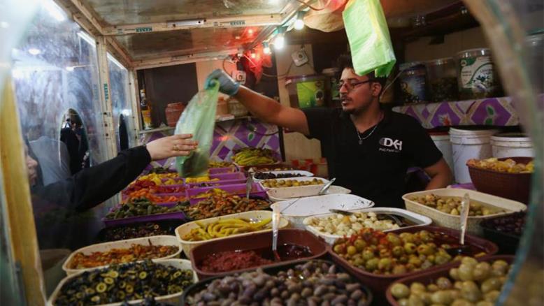 "طرشي النجف".. ما أسباب شهرة سيد المقبلات برمضان؟ 