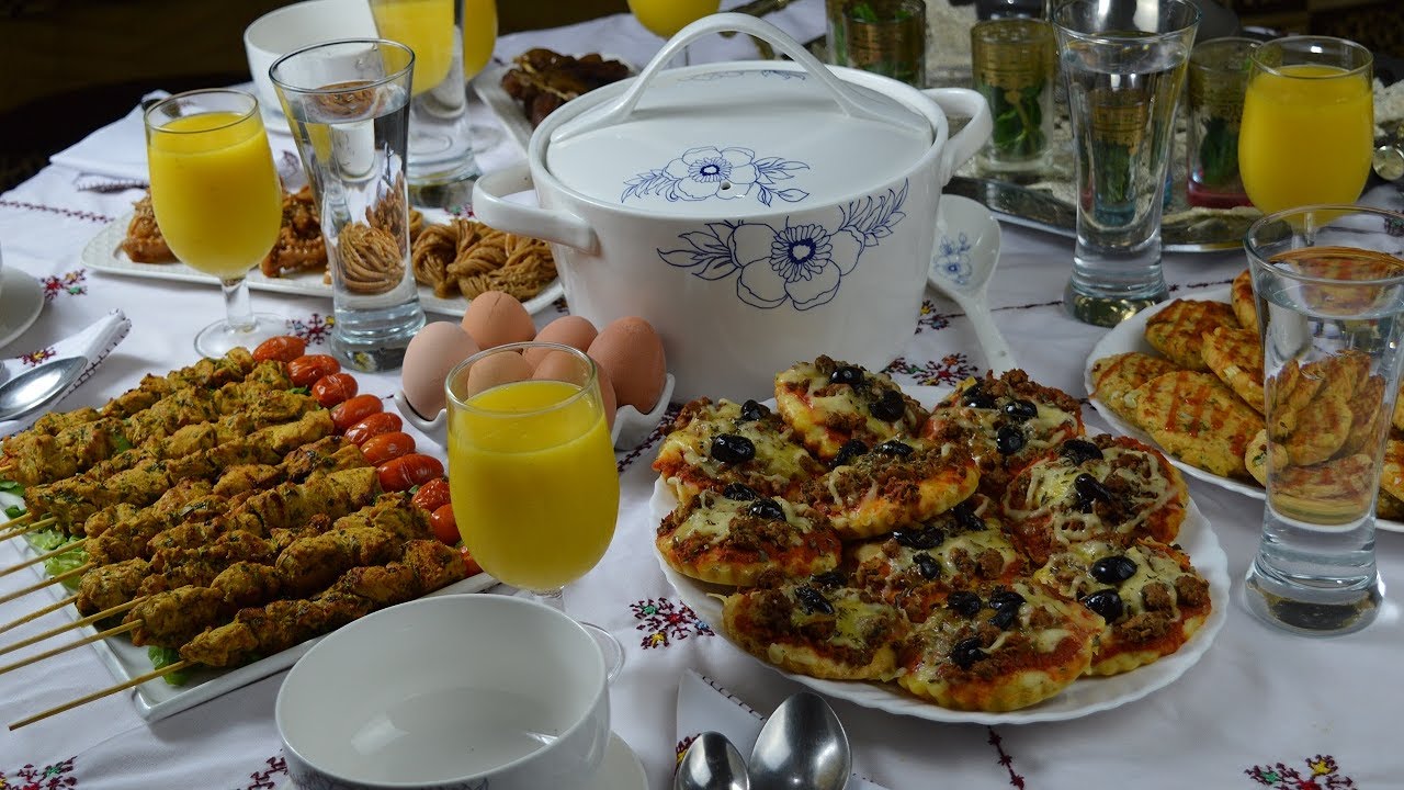 عادات غذائية خاطئة في شهر رمضان تجنبها