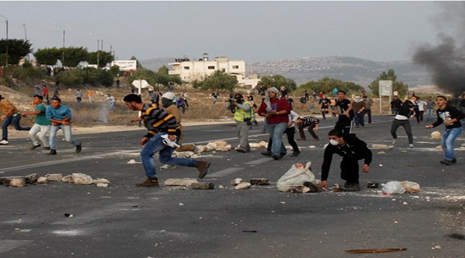 مخيم العروب يشهد مواجهات مع قوات الإحتلال