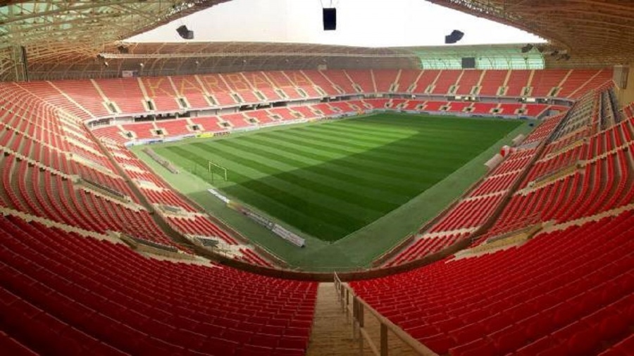نادي ايراني يقرر نقل مباراته من ملعب كربلاء الدولي