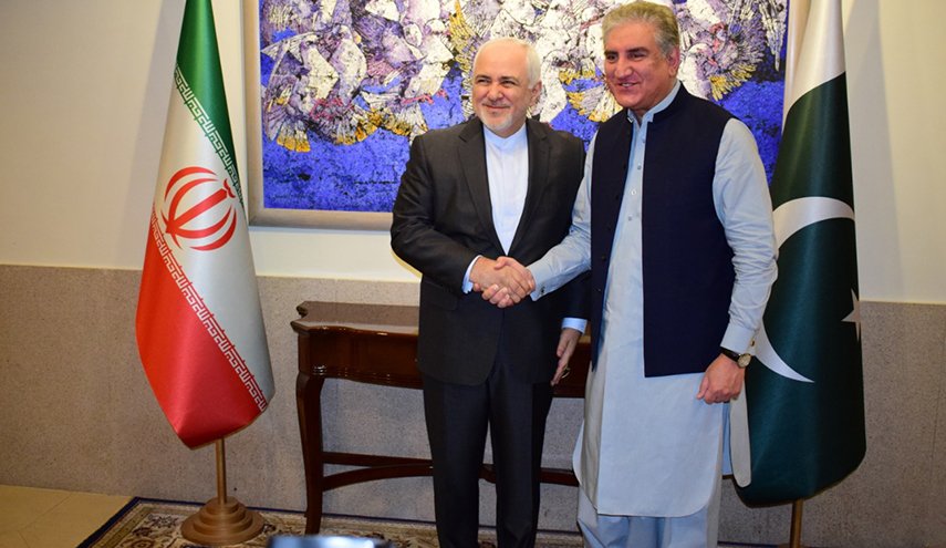 وزير خارجية ايران يلتقي نظيره الباكستاني