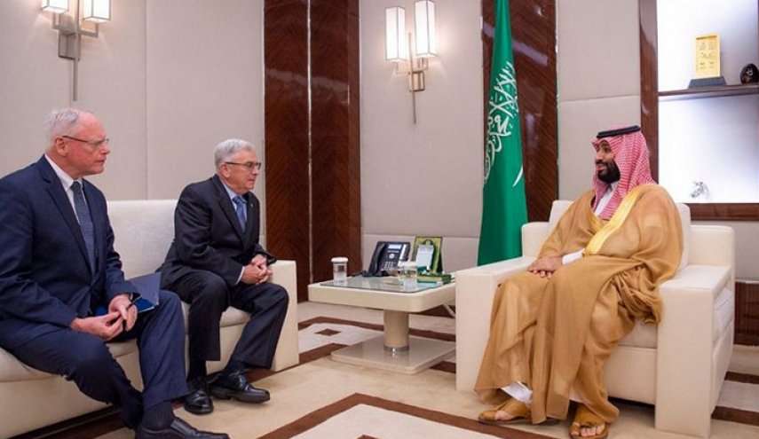  إبن سلمان يلتقي المبعوث الأميركي للشأن السوري 