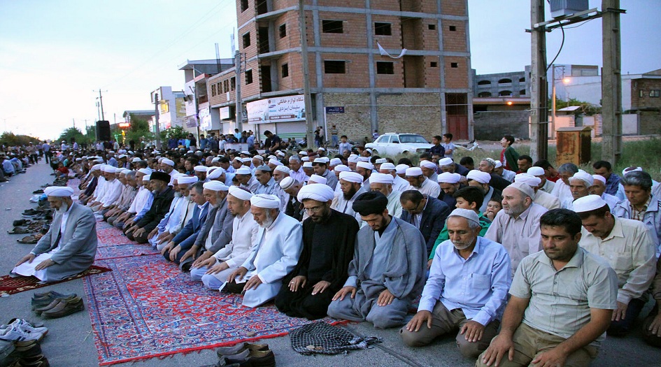 السيول في إيران لم تجرف معها الرأفة والرحمة + صور