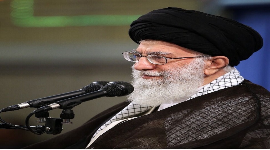 الامام الخامنئي : التفاوض تكتيك اميركي لاستكمال استراتيجية الضغط على ايران